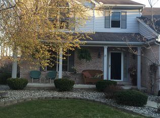 2203 Stirrup Dr, Temperance, MI 48182