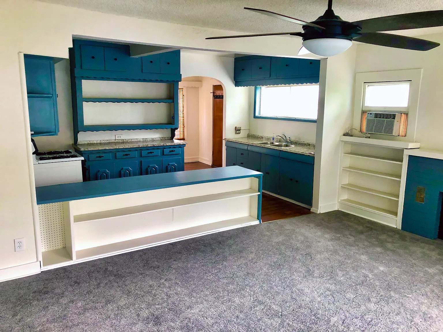 2 bed, 1200 sqft, $3,400 — Photo 3