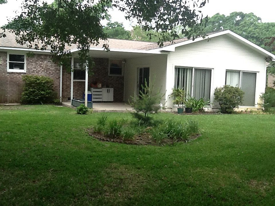 2nd image of 1443 Glencoe Dr