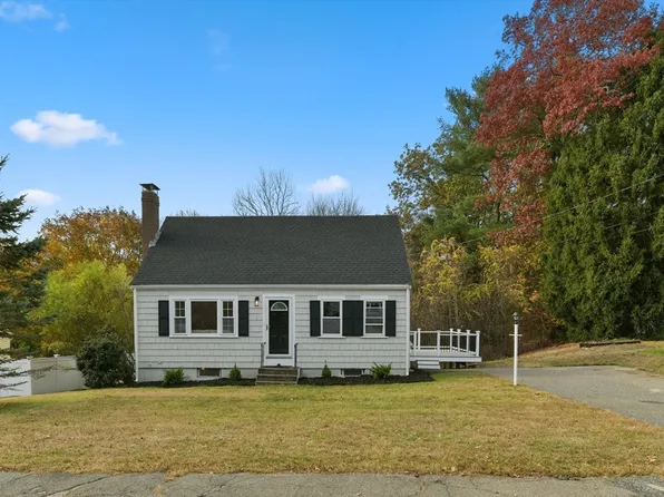 9 Domenica Rd, Walpole, MA 02081