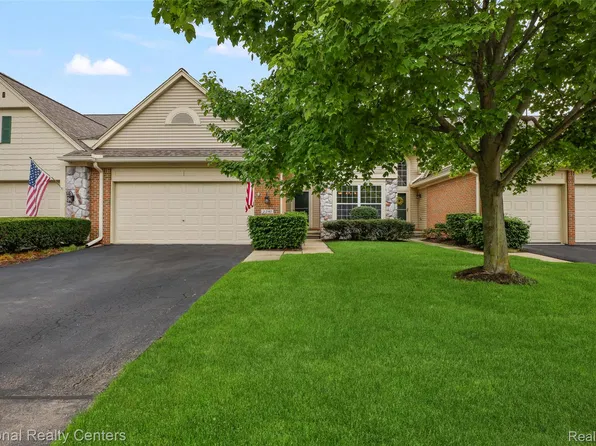 2241 Hogan Way #117, Canton, MI 48188