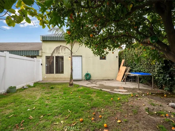 12101 Freeman Ave, Hawthorne, CA 90250