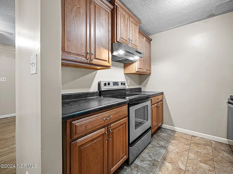 24 S Onsville Pl — Photo 5