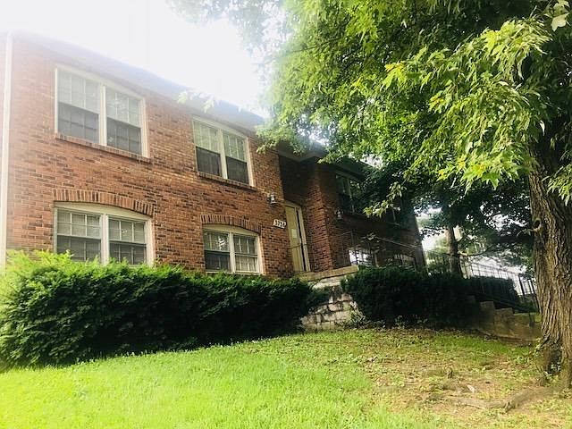 1st image of 3736 Camelot Dr APT D