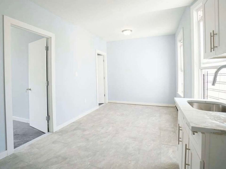 1st image of 601 18th St APT 1F