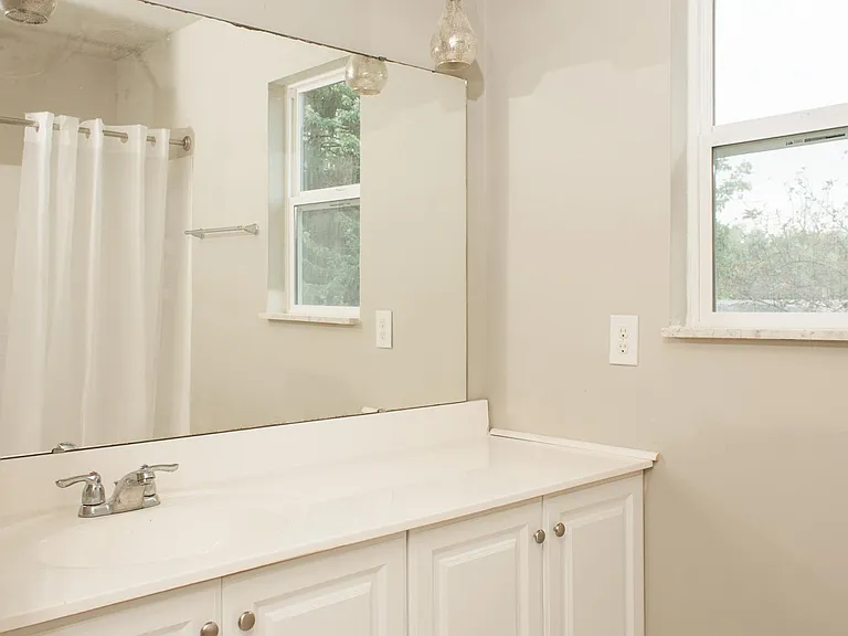 691 Village Place North Dr — Photo 2