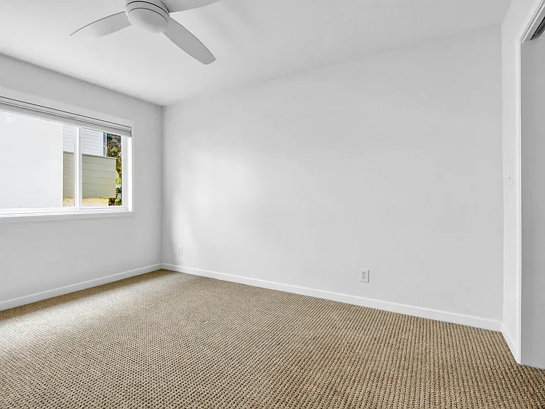 Second bedroom has walk in closet