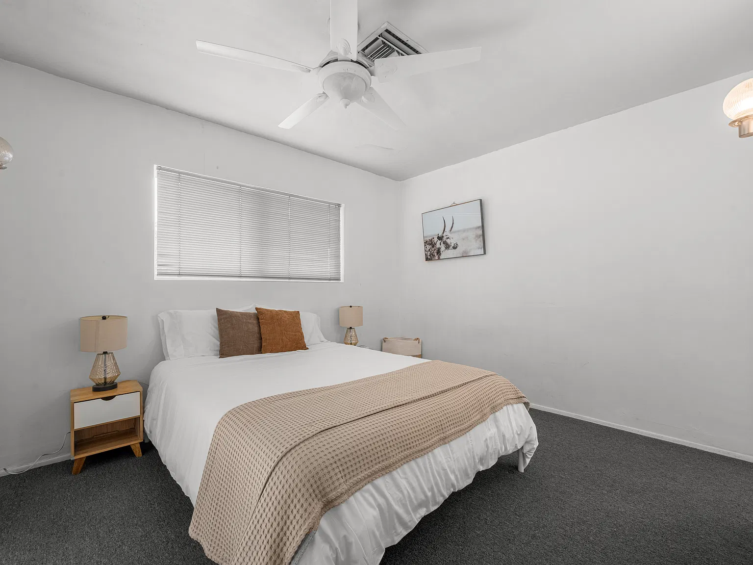 2 bed, 1116 sqft, $6,300 — Photo 3