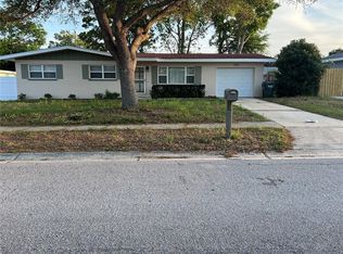 1325 Chesterfield Dr, Clearwater, FL 33756
