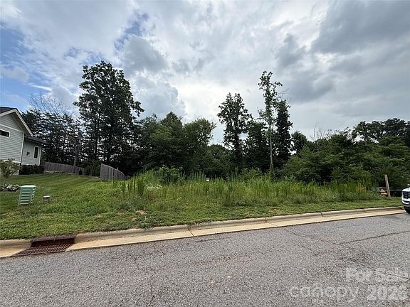 4th image of 27 Starwood Valley Trl