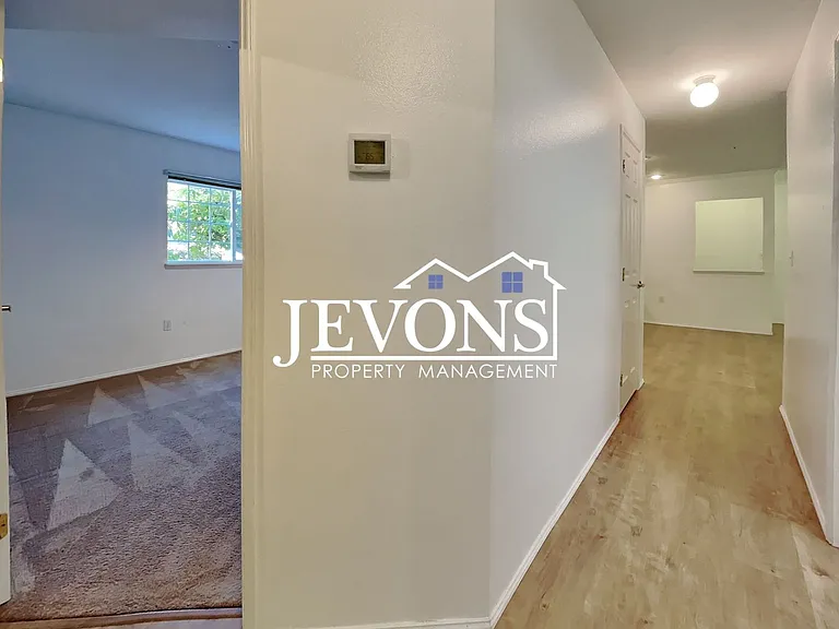 25235 SE Klahanie Blvd #P102 — Photo 21