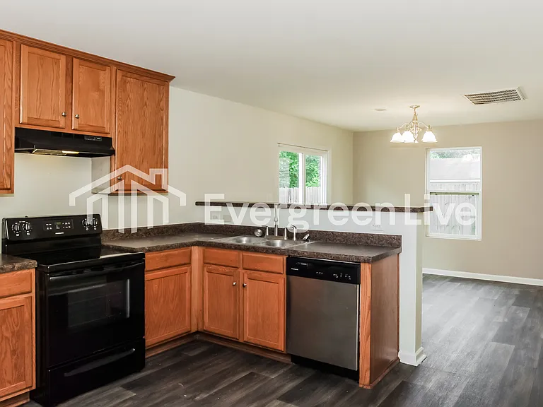 16750 Wellhouse Dr — Photo 5