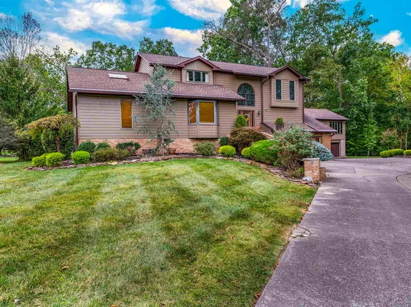 11 Fairway Dr, Huntington, WV 25705