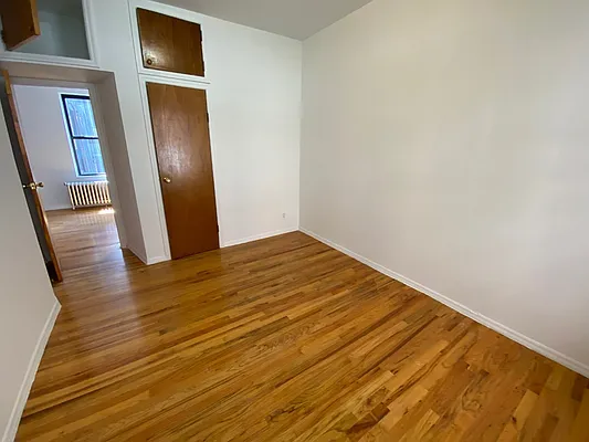 Rented by GreenVill Real Estate LLC | media 4