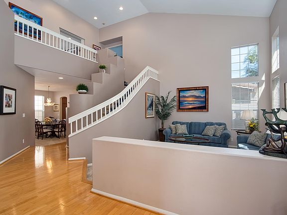 5th image of 12865 Crawford Dr