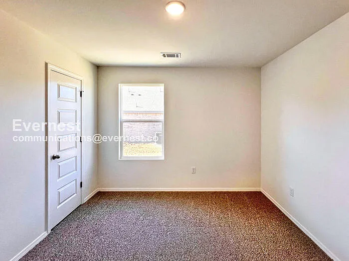 1607 Ridgefield Cir — Photo 16