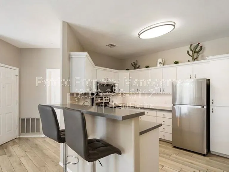 9550 E Thunderbird Rd #213 — Photo 4
