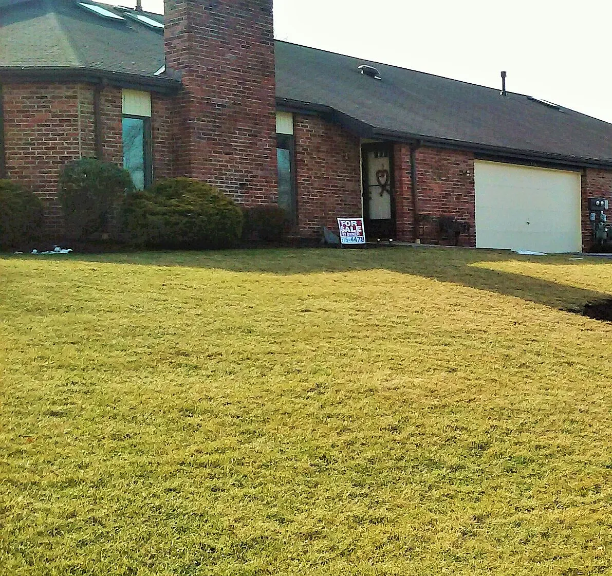 101 Victoria Dr photo 1