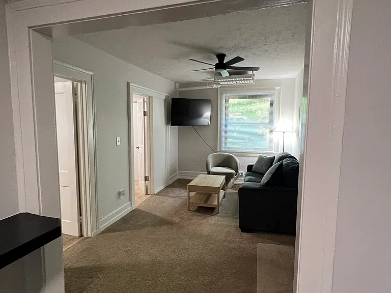 2617 Euclid Heights Blvd #7 — Photo 6