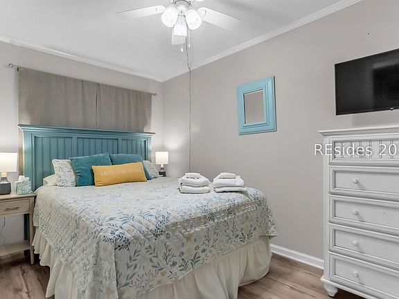 5th image of 40 Folly Field Rd APT A215