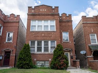 4830 W Oakdale Ave, Chicago, IL 60641