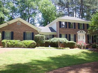 4820 Forestglade Ct, Stone Mountain, GA 30087