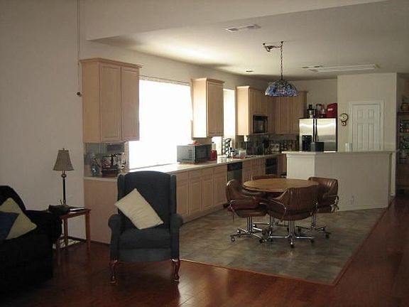 5th image of 11622 Creekwood Dr