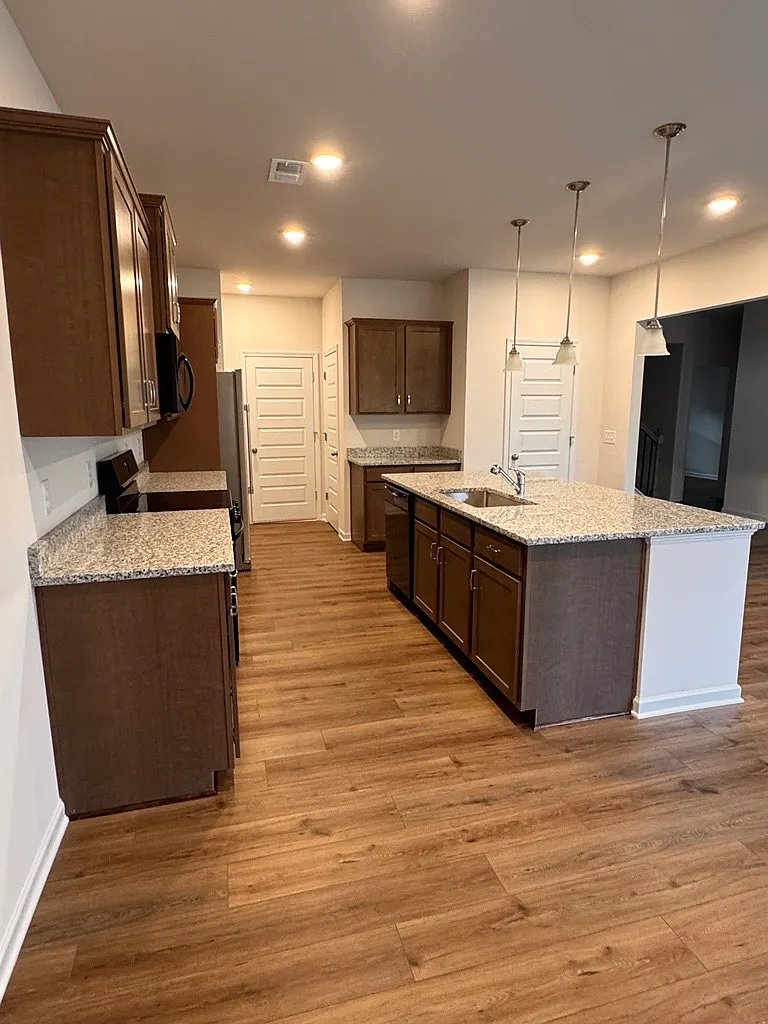 21 Sonoma Dr — Photo 4