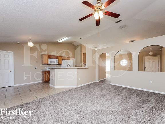 4th image of 917 Delano Ct