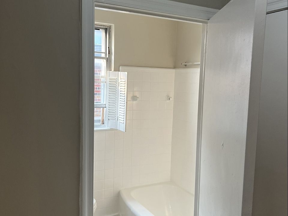 1st image of 8314 Pickering Ave Floor 2