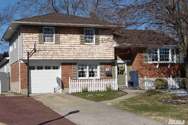 1st image of 92 Marilynn St