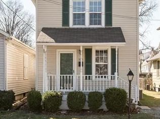 525 Monroe St, Saint Charles, MO 63301