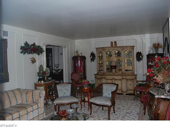 4th image of 838 Westport Dr