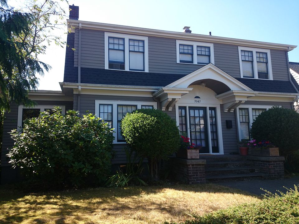 2nd image of 7047 17th Ave NE