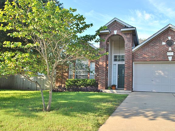 2nd image of 1004 Hatteras Dr
