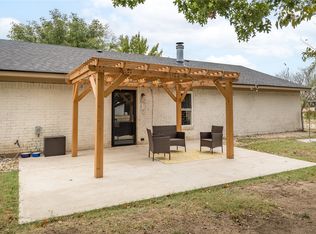 104 Sherry Lynn Dr, China Spring, TX 76633