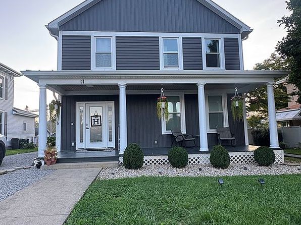 11 Oak St