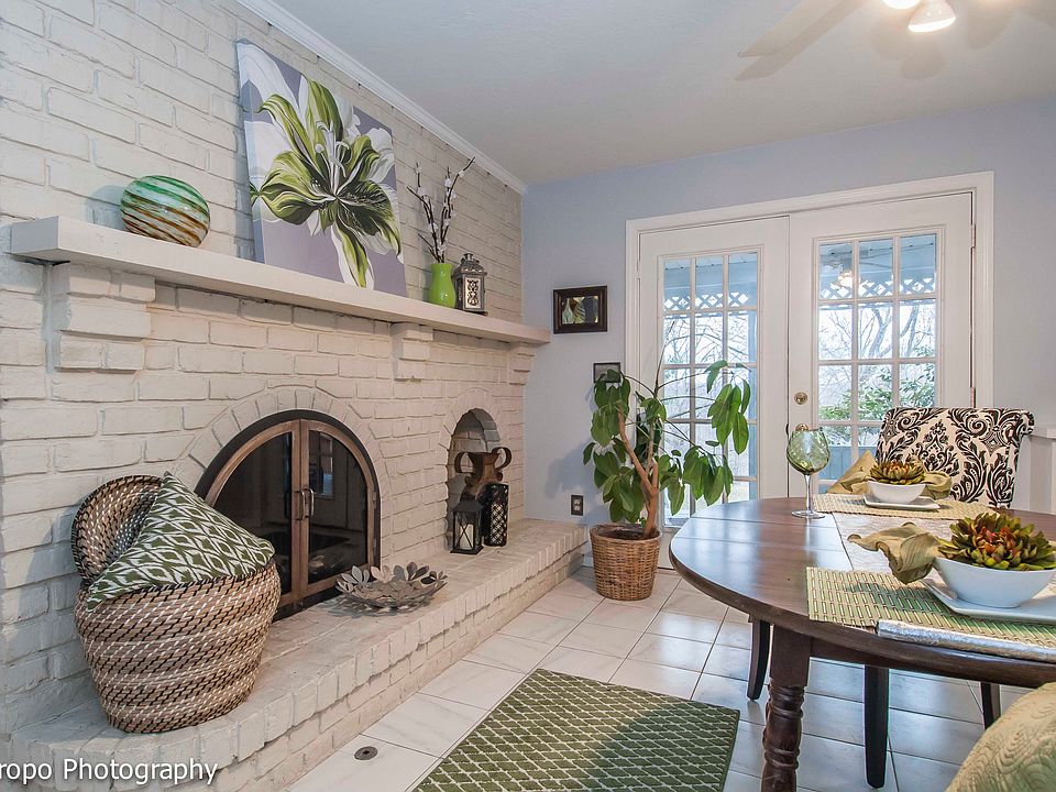 1st image of 129 Carrie Ann Dr