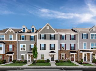 604 Holywell Dr, Malvern, PA 19355