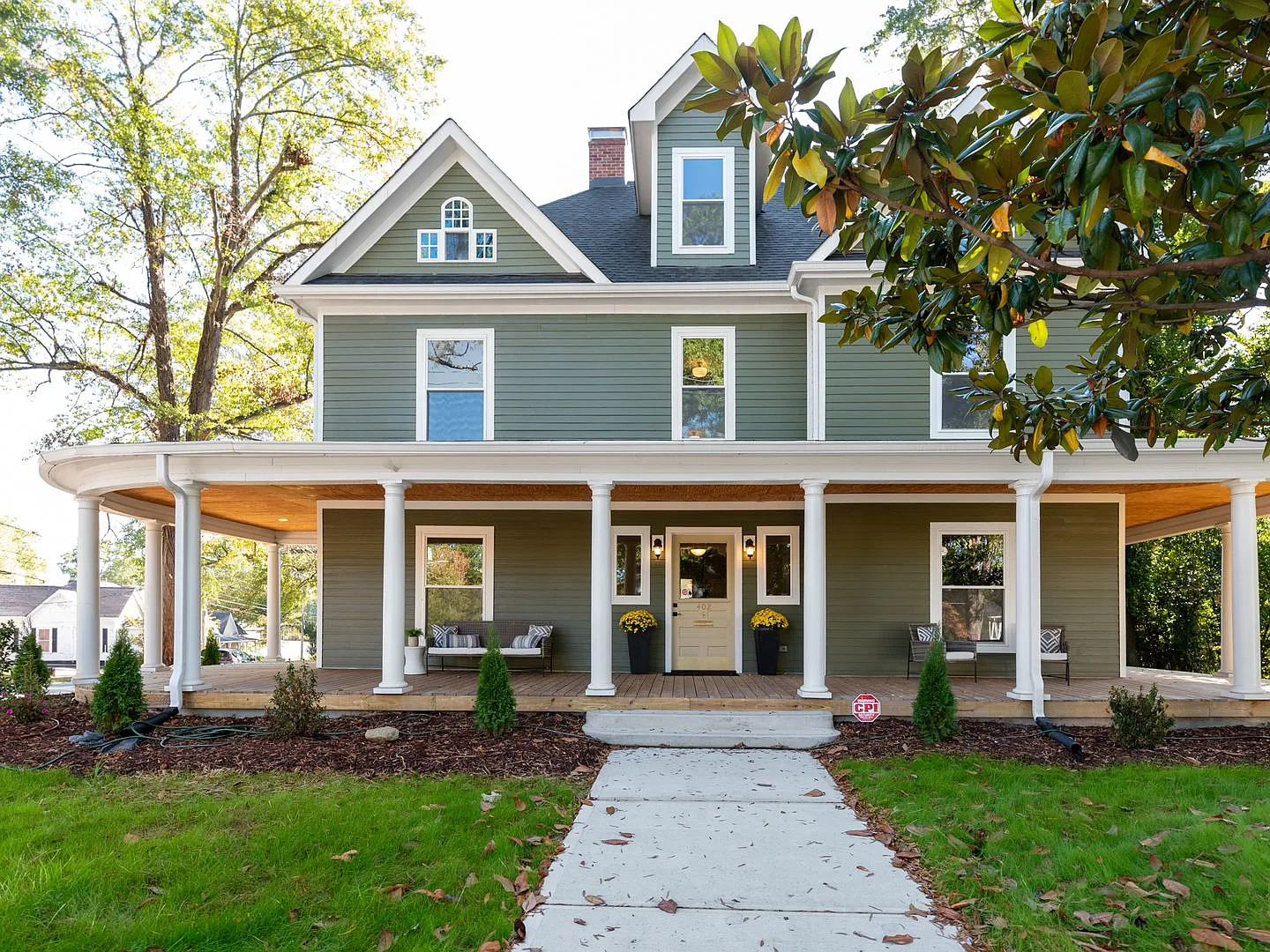 Big House — Photo 2