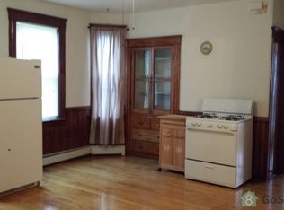 12 Bourne St APT 3, Worcester, MA 01606