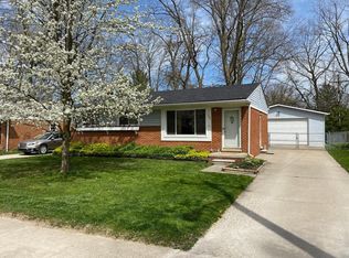 704 Dellwood Dr, Ann Arbor, MI