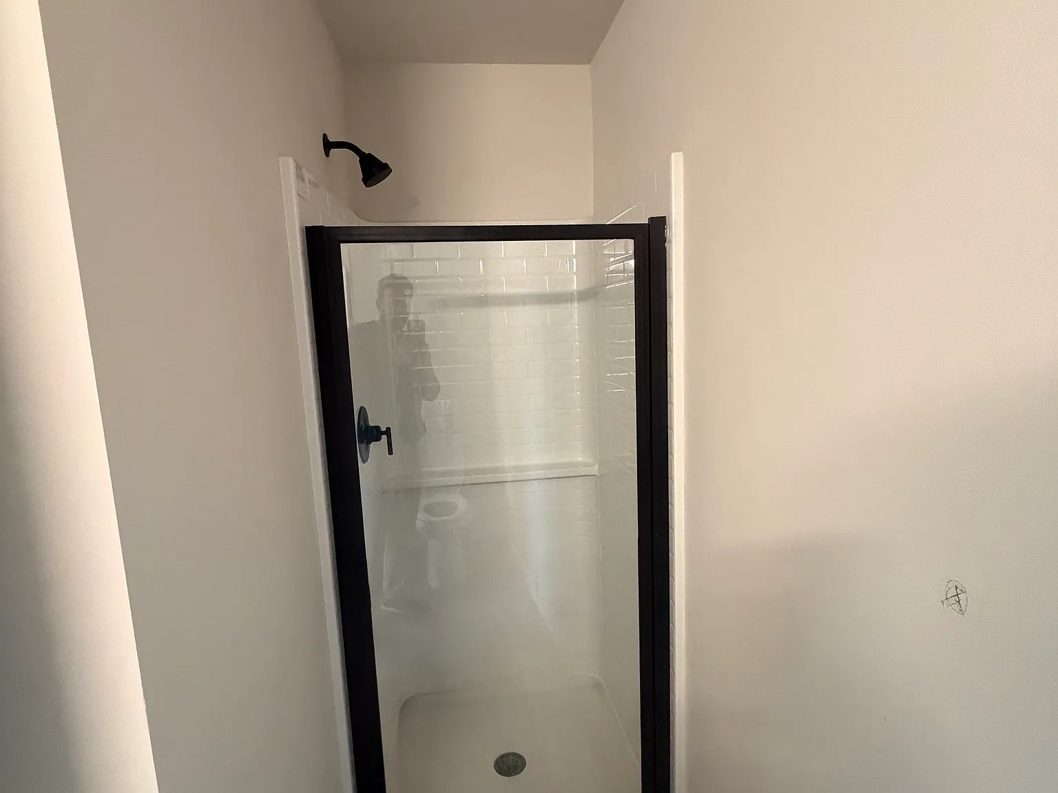 1 bed, 1900 sqft, $1,200 — Photo 3