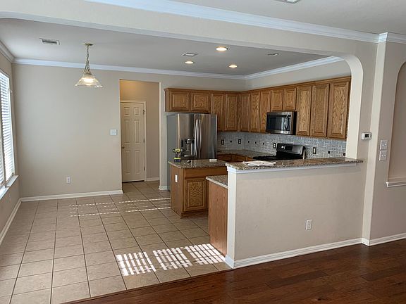 4th image of 2752 Granite Creek Dr