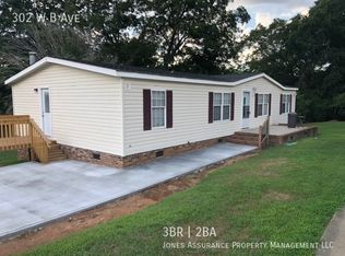 302 W B Ave, Easley, SC 29640