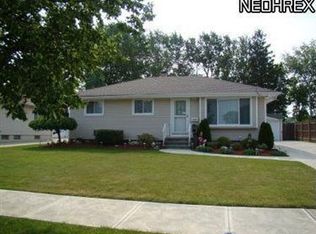 6409 Michael Dr, Brookpark, OH 44142