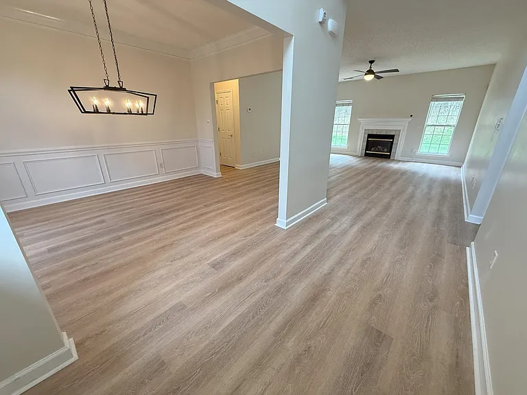 1958 Wilrose Pl — Photo 2