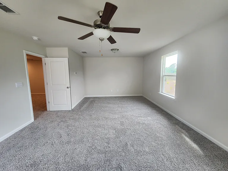 1050 Sunny Lake Dr — Photo 12