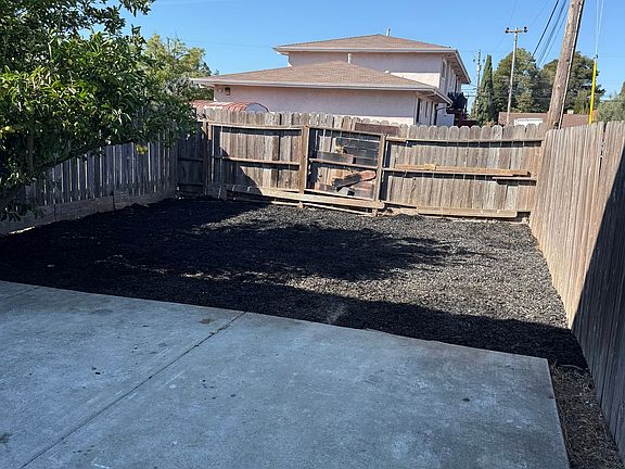 5th image of 451 Ranker Pl APT 4