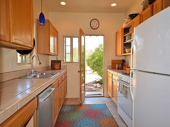 5th image of 4305 Whistling Moon Ln